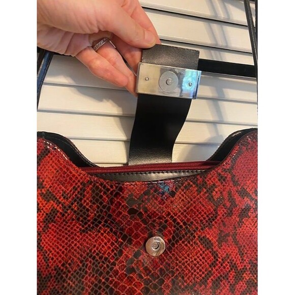 Tiffany and Fred all leather shoulder bag - Picture 2 of 5